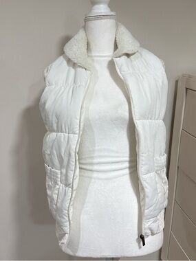 Classic White Quilted Sherpa Collar Vest